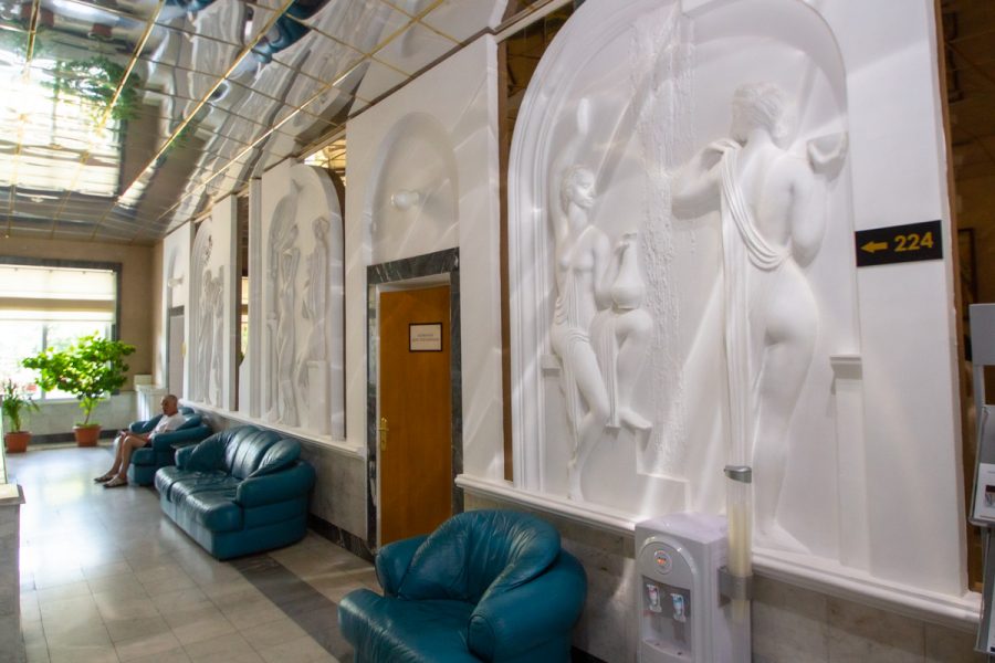 Холл в санатории Машук Aква Терм в городе Железноводске - фотография