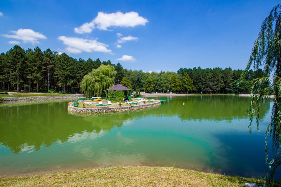 Озеро в санатории Машук Aква Терм в городе Железноводске - фотография