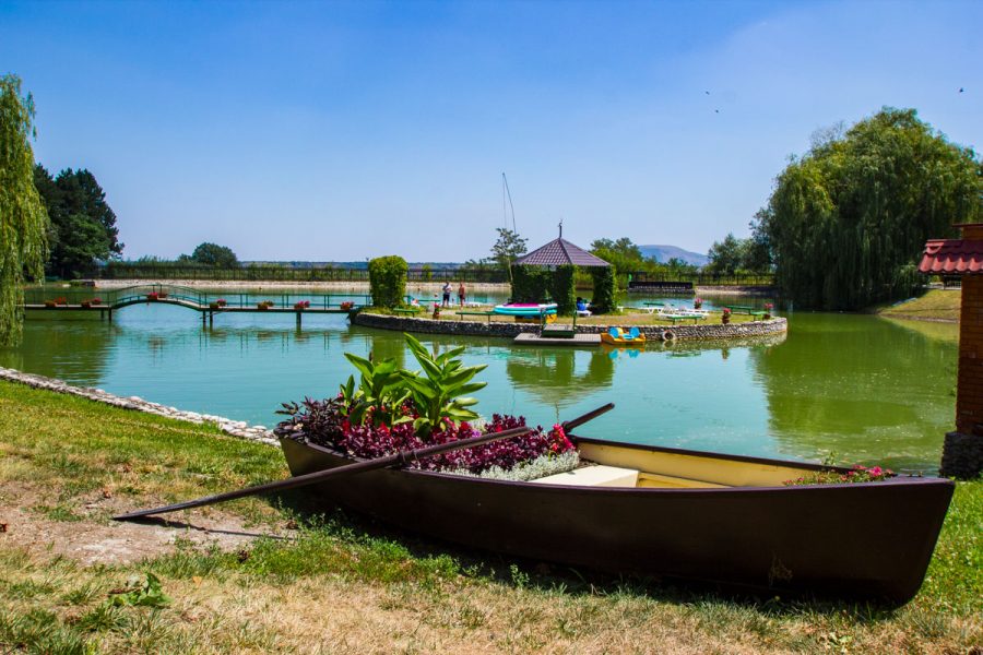 Озеро в санатории Машук Aква Терм в городе Железноводске - фотография