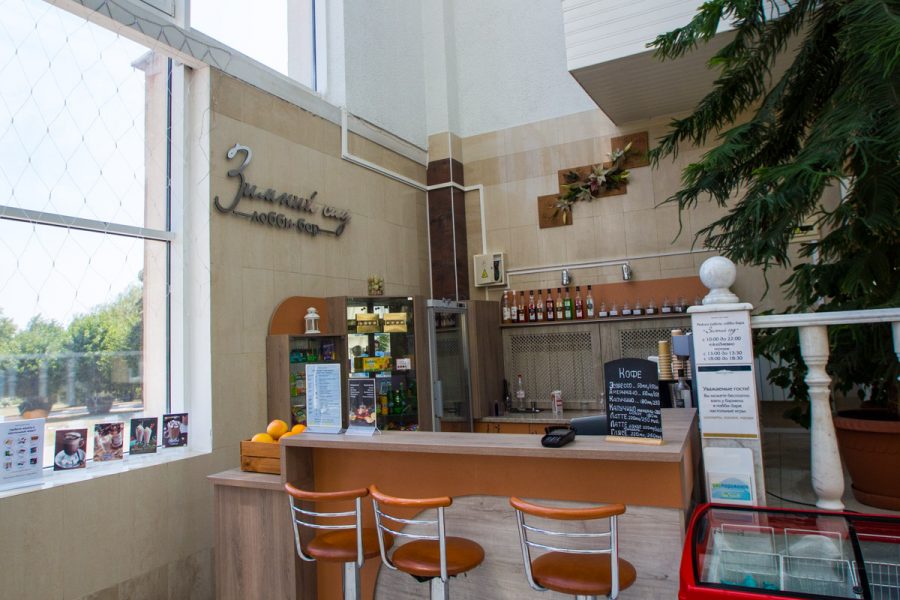 Лобби бар Зимний сад в санатории Машук Aква Терм в городе Железноводске - фотография