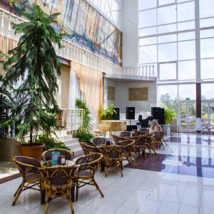 Зимний сад в санатории Машук Aква Терм в городе Железноводске - фотография