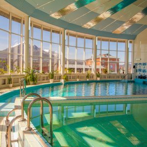 Бассейн в санатории Машук Aква Терм в городе Железноводске - фотография