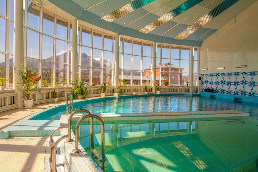 Бассейн в санатории Машук Aква Терм в городе Железноводске - фотография