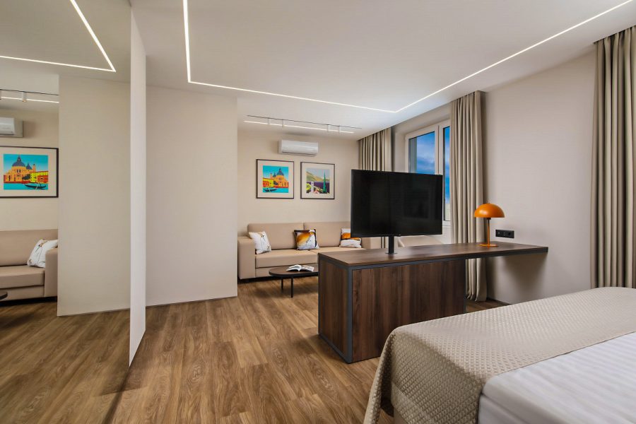 Двухкомнатный номер (Итальянский квартал) в санатории Машук Aква Терм в городе Железноводске - фотография