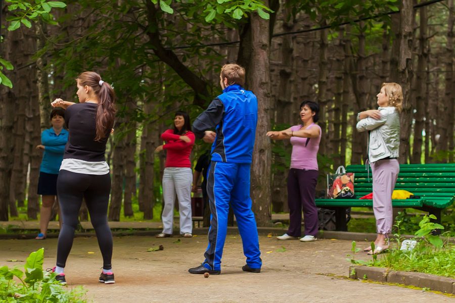Зарядка на свежем воздухе в санатории Машук Aква Терм в городе Железноводске - фотография