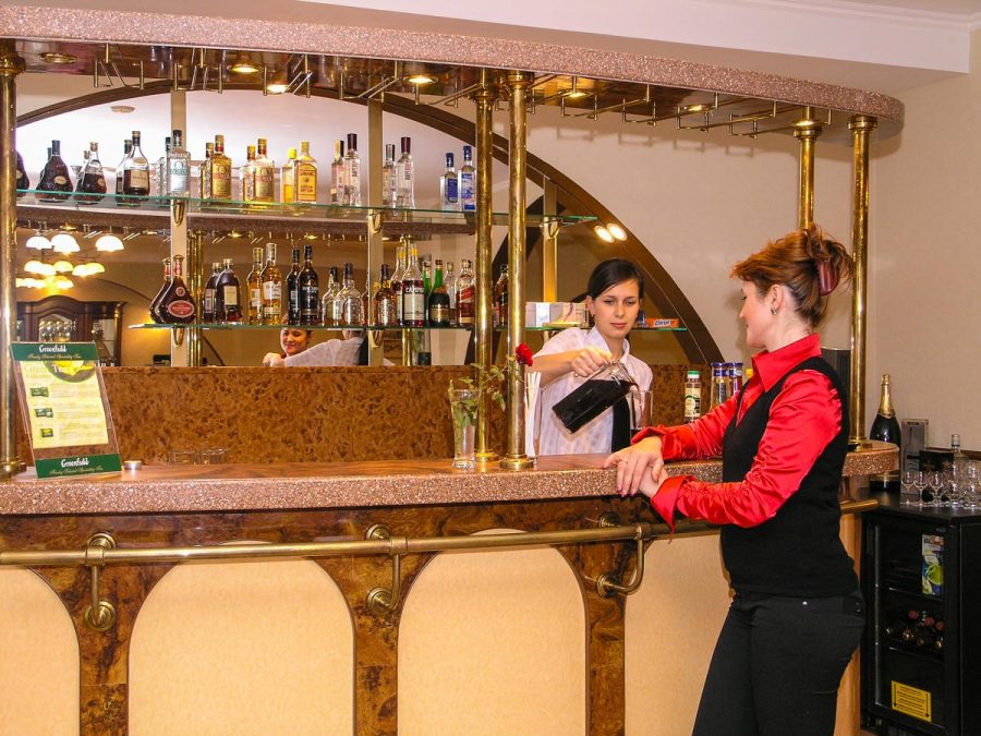 Лобби бар Зимний сад в санатории Машук Aква Терм в городе Железноводске - фотография