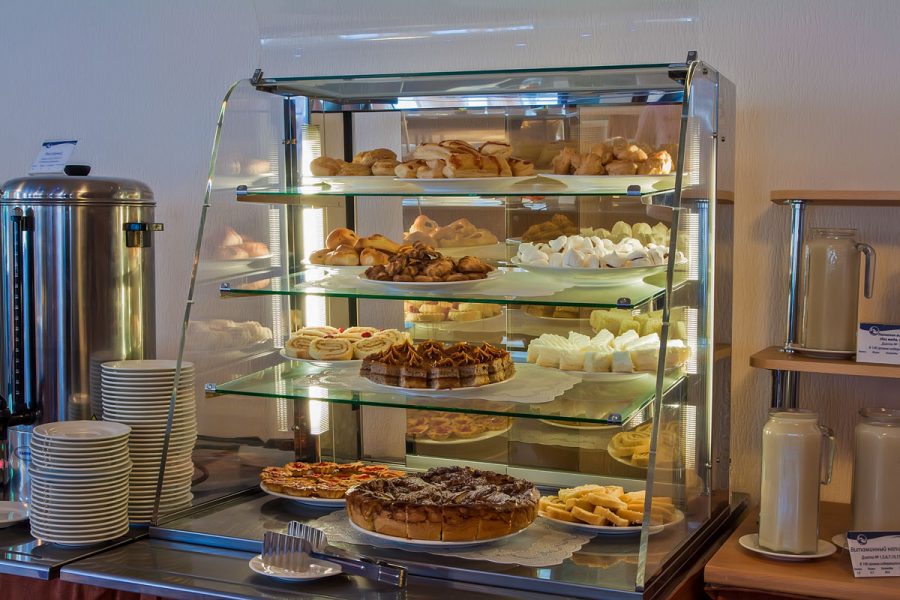 Обеденный зал в санатории Машук Aква Терм в городе Железноводске - фотография