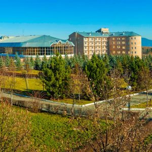 Территория в санатории Машук Aква Терм в городе Железноводске - фотография