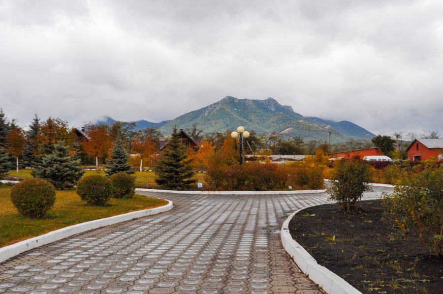Территория в санатории Машук Aква Терм в городе Железноводске - фотография