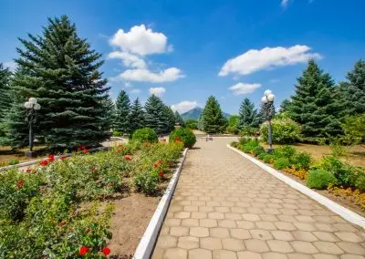 Территория в санатории Машук Aква Терм в городе Железноводске - фотография